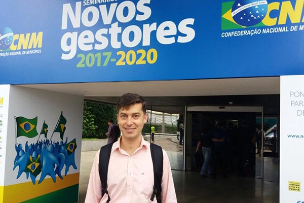 Kleber Wan-Dall participa de Semin�rio Novos Gestores em Bras�lia