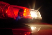 Colis�o entre carro e moto deixa dois feridos no bairro Barrac�o