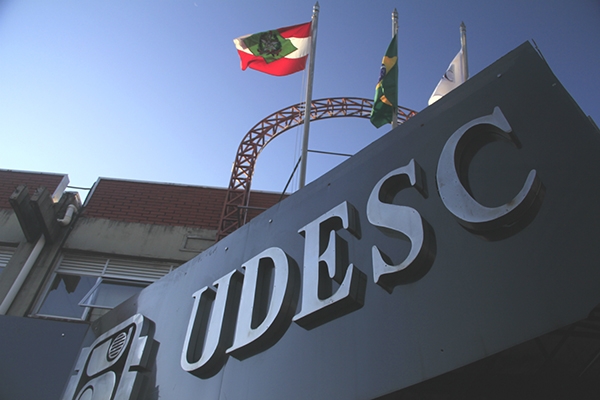 Mais de cem detentos far�o provas do Vestibular de Ver�o 2017 da Udesc