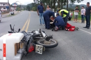 Motociclista fica gravemente ferido em acidente na Margem Esquerda, em Gaspar