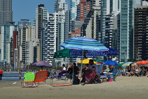 44 dos 214 pontos analisados pela Fatma est�o impr�prios para banho