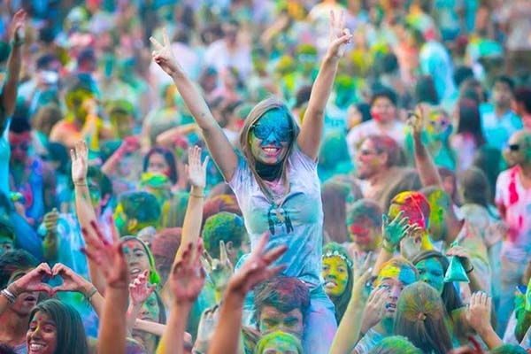 Festival de cores, jazz, funk e rock; veja dicas da Agenda Cultural em SC