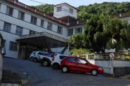 Funcionários de hospital de Laguna entram em greve