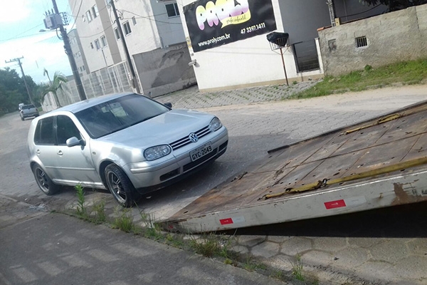 Jovem que dirigia ve�culo com placa adulterada � preso no Gaspar Grande