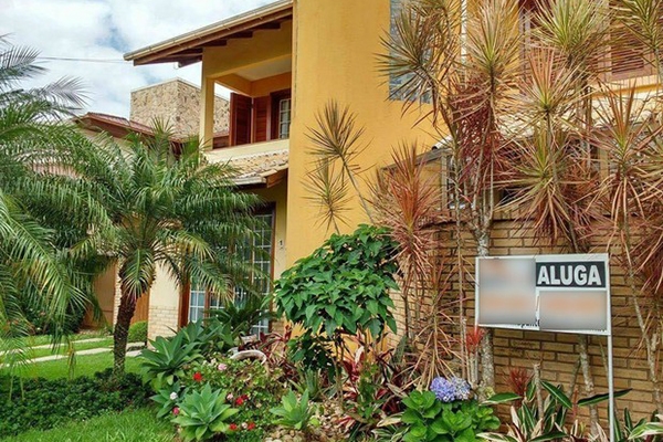 Imobili�rias de SC veem queda de at� 50% no n� de casas alugadas no ver�o