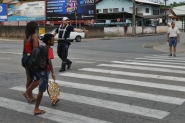 Agentes de trânsito trabalham em novo horário em Gaspar