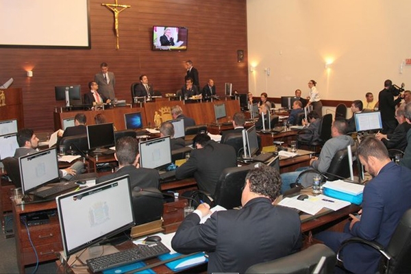 C�mara de Florian�polis aprova altera��o no estatuto dos servidores