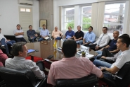CDL, ACIG e Ampe participam de reunião com o prefeito de Gaspar