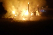 Inc�ndio destr�i casa no bairro Boa Vista, em Ilhota