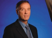Empresrio Eike Batista  preso ao desembarcar de avio no Aeroporto Galeo