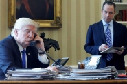 Wall Street tem maior queda no ano aps Trump barrar entrada de imigrantes