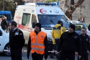 Homem armado faz refns em hospital de Istambul, diz imprensa