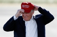 Diplomatas americanos assinam documento contra veto de Trump