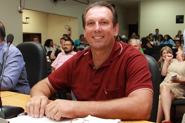 Vereador Wilson Lenfers solicita instala��o de lixeiras no Centro de Gaspar