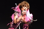 Casa da Cultura de Itaja� recebe show de Drag Queens