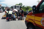 Acidente entre moto e caminhão deixa jovem ferido no bairro Figueira, em Gaspar