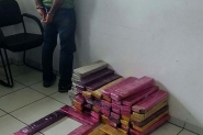 Homem � preso com 92 kg de maconha no porta-malas, na BR-101