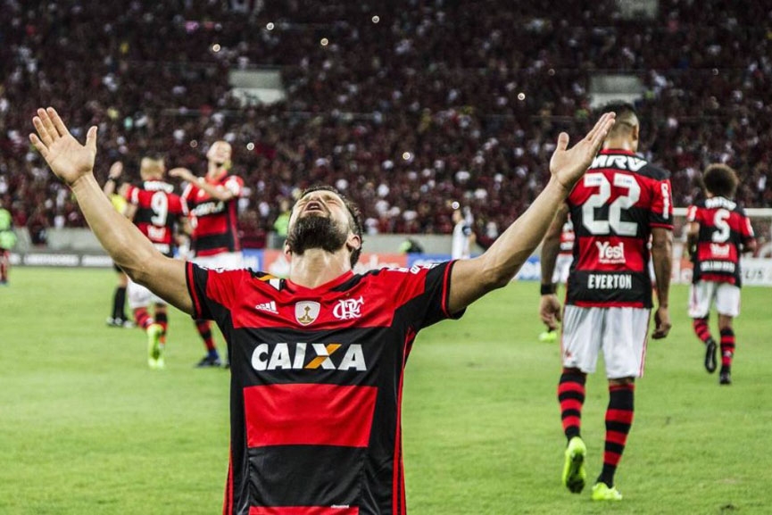 Flamengo marca quatro gols em sua estreia na Libertadores