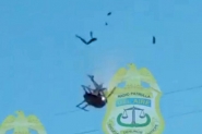 Helicptero toca em fio de alta tenso, cai e explode, matando 4 no Mxico