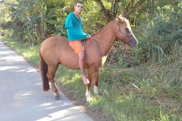 Detento foragido � encontrado andando a cavalo pela Pol�cia Militar em Indaial