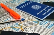 Desemprego fica em 13,2% no trimestre terminado em fevereiro e atinge 13,5 milhes