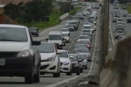 Fim do feriad�o de P�scoa tem tr�nsito intenso em rodovias federais em SC