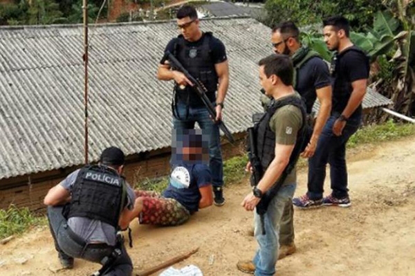 Operao prende 9 suspeitos de trfico de drogas em Blumenau
