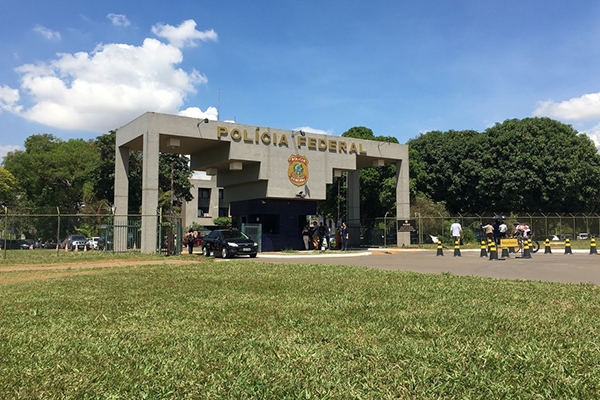 PF faz operao para apurar fraude em compra de aes do Banco Panamericano pela Caixa