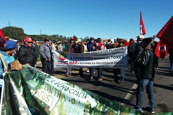 SC tem paralisa��es e protestos nesta sexta-feira (28)