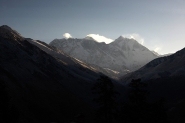 Sul-africano que tentou escalar o Everest sem autorizao  multado em US$ 22 mil