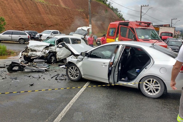 Mulher morre em acidente na rodovia Ant�nio Heil, em Brusque