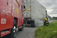 Princípio de incêndio em caminhão assusta motorista em Ilhota