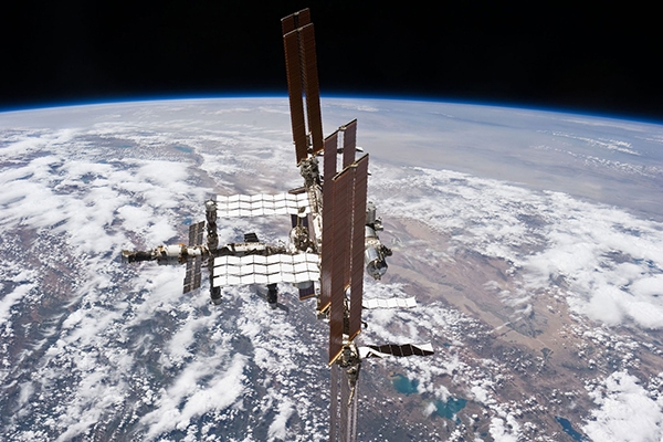 Nasa planeja caminhada espacial de emergncia para esta tera-feira
