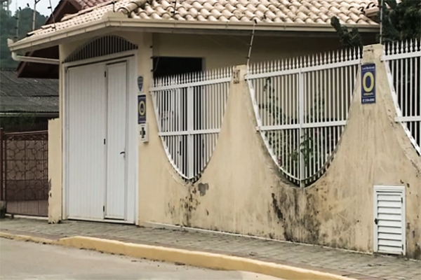 Funer�ria clandestina de Itapema � suspeita de descarte irregular de �rg�os humanos