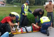 Motociclista fica ferido em acidente entre carro e moto em Gaspar