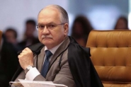 Ministro Fachin autoriza Polcia Federal a interrogar presidente Temer
