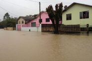 Chuva deixa 220 pessoas desalojadas em Santa Catarina