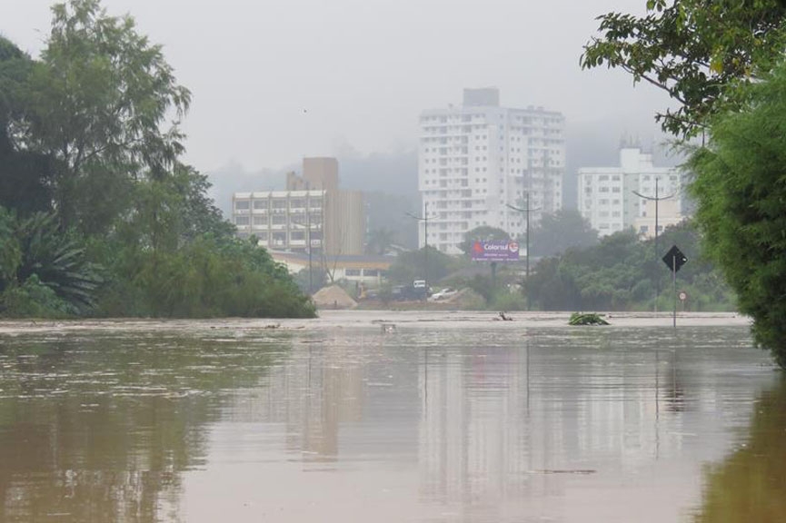 Brusque entra em estado de emerg�ncia nesta segunda-feira