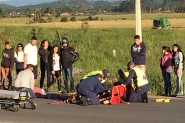 Duas pessoas ficam feridas em acidente entre carro e moto na BR-470, em Gaspar