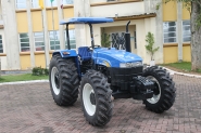 Agricultura de Gaspar ganha novo trator para auxiliar nas Patrulhas Mecanizadas