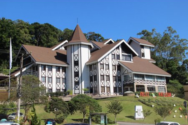 Prefeitura de Brusque abre vagas com sal�rio de at� R$ 14,5 mil