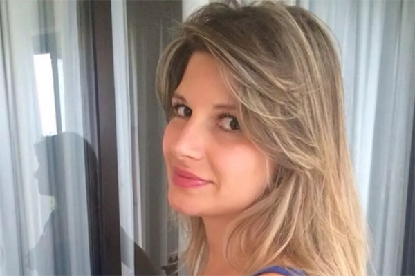 Mulher morta a facadas � encontrada dentro de arm�rio em Chapec�