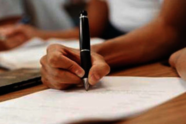 Secretaria de Educa��o anuncia concurso com mil vagas em SC