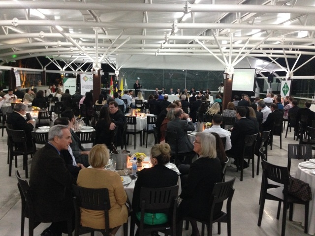 Homenagens e jantar marcam  comemora��es dos 35 anos da Acig