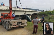 Jovem de Ilhota e rapaz de Navegantes morrem ap�s carro cair no rio em Itaja� 