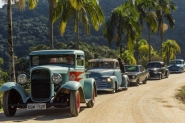 Fazzenda Car Show re�ne mais de 80 carros antigos em Gaspar