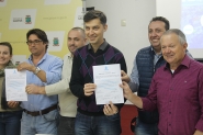 Wan-Dall assina ordem de serviço para construção de novo reservatório na ETA I