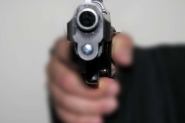 Homem � morto ap�s assaltar e fazer taxista ref�m em Balne�rio Cambori�