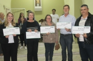 Ganhadores da rifa da Banda São Pedro recebem prêmios