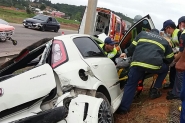 Helicóptero Arcanjo atende acidente na BR-470, em Gaspar